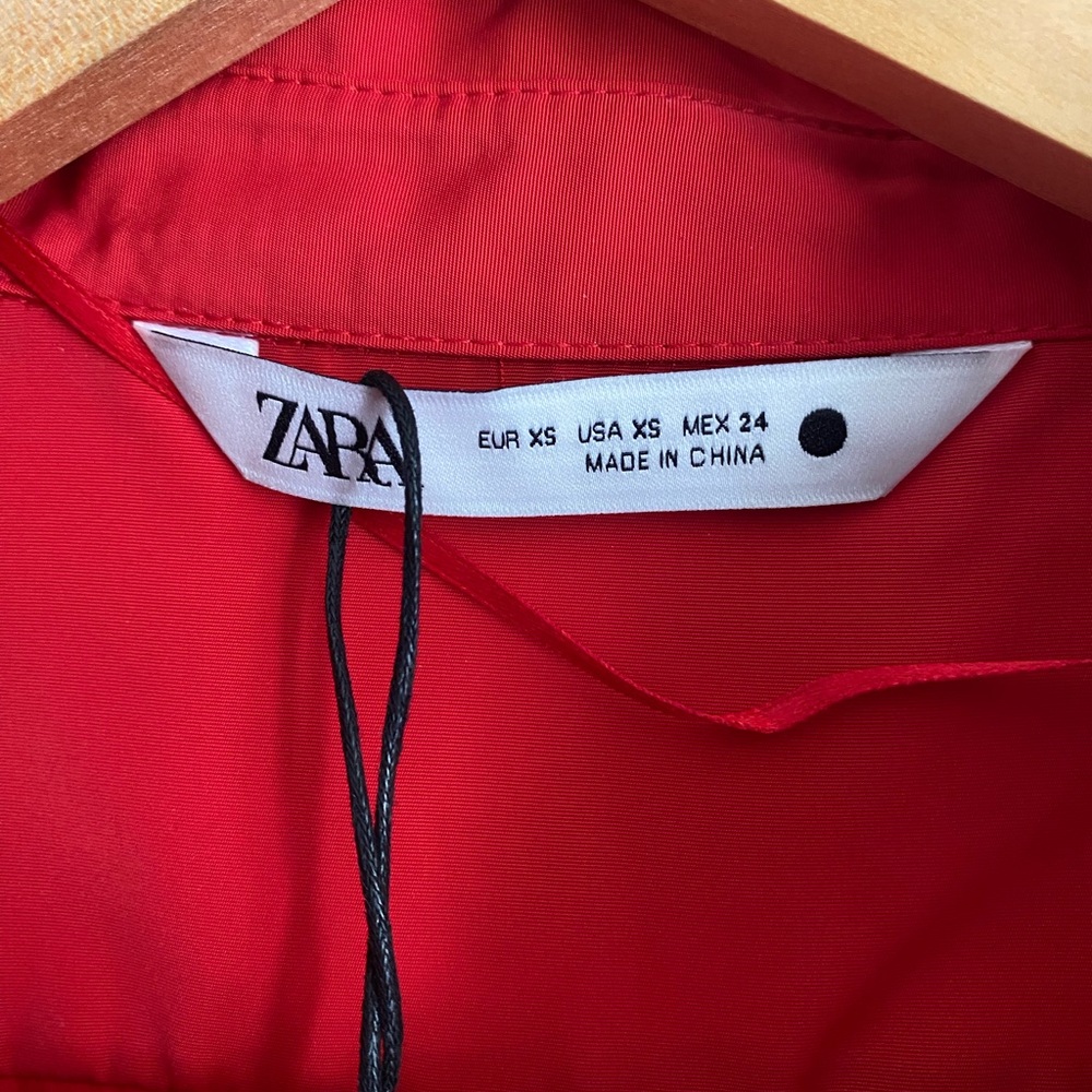 Zara Red Notched Collar Crop Button Down Shirt - Picture 2 of 6